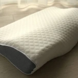 DreamyFoam on bed